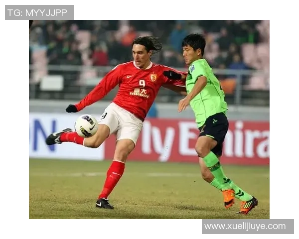 上海上港与全北现代激战正酣精彩直播全程回顾与分析